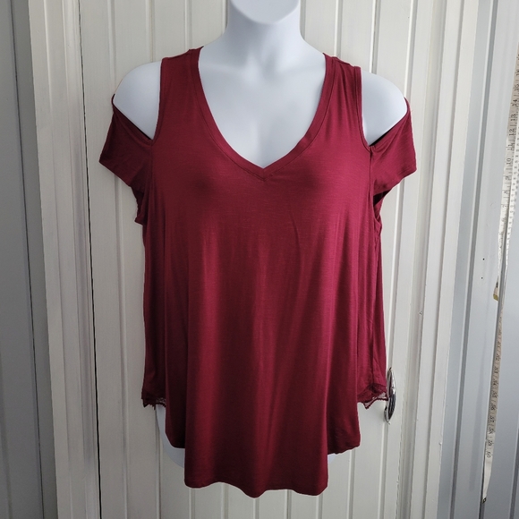 Lane Bryant Cold Shoulder Top - Picture 1 of 5
